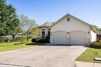 2809 Indian Wells Dr, Kerrville, TX 78028