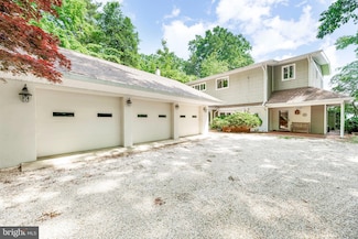 2037 Indian Cir, Saint Leonard, MD 20685