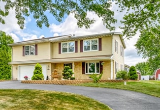 9201 Henry St, Dyer, IN 46311
