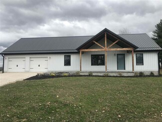 150 John R Williams Ave, Mitchell, IN 47446