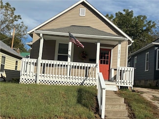 3013 Edmond St, Saint Joseph, MO 64501