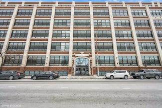3963 W Belmont Ave Unit 417, Chicago, IL 60618