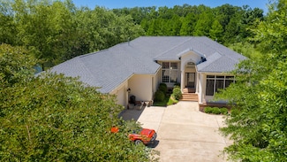 107 Lake Pointe Ln, Starkville, MS 39759