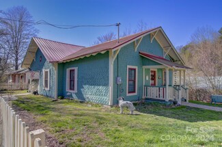 29 Lower Crest St, Zirconia, NC 28790