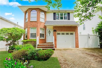 23 Helene Ct, Staten Island, NY 10309