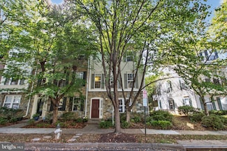 110 Elmcroft Blvd, Rockville, MD 20850