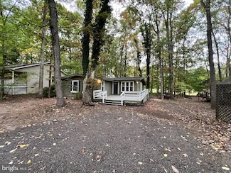 535 Mt Pleasant Dr, Locust Grove, VA 22508