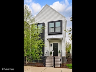 3702 N Milwaukee Ave, Chicago, IL 60641