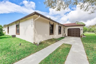 7925 NW 62nd Ct, Tamarac, FL 33321
