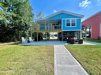 4024 Blue Jay St, Bay Saint Louis, MS 39520