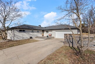 1106 Eliot Dr, Urbana, IL 61801