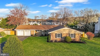 4211 Middle Ridge Dr, Fairfax, VA 22033