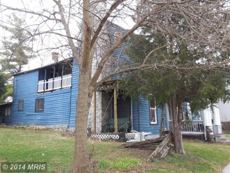 7828 Main St, Middletown, VA 22645