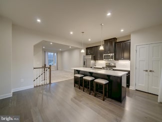 10722 Hidden Ridge Dr, Columbia, MD 21044