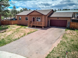 661 Calico Ct, Woodland Park, CO 80863