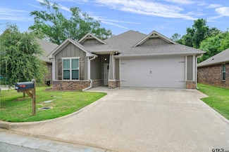 2939 Meadow Brook Trail, Tyler, TX 75701