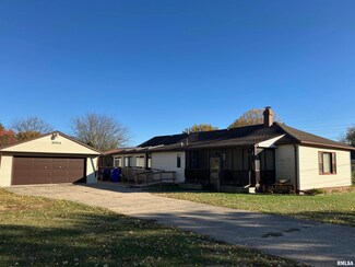 1004 Wilbur St, Kewanee, IL 61443