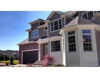 527 Salem St Unit 2 Unit 2, Lynnfield, MA 01940