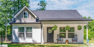 305 Bahan St, Taylors, SC 29687