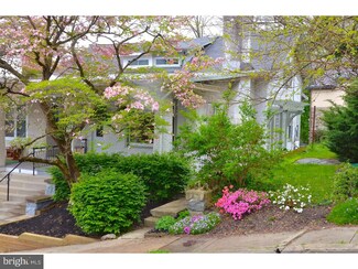 10 S Los Robles Ct, Reading, PA 19606