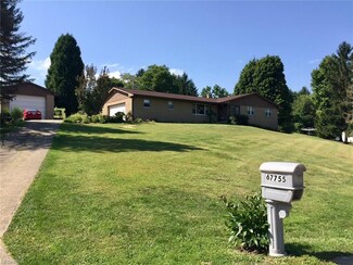 67755 W Almar Ln, Saint Clairsville, OH 43950