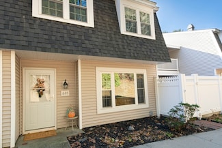 607 Edgebrook Dr, Boylston, MA 01505