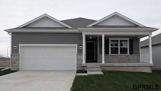 7018 N 135th St, Omaha, NE 68142