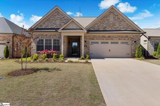 14 Lifestyle Ct, Greer, SC 29650