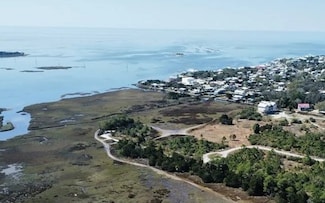 400 1st Ave E, Horseshoe Beach, FL 32648