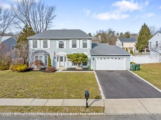 59 Heritage Dr, Howell, NJ 07731