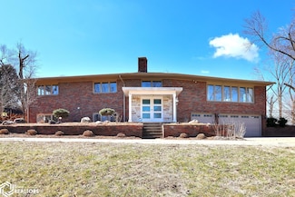 1604 New Haven Rd, Marshalltown, IA 50158