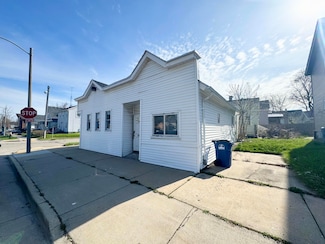 1201 Center St, Racine, WI 53403