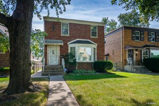 2559 W 82nd St, Chicago, IL 60652
