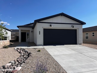 2180 Torreon Rd, Las Cruces, NM 88012