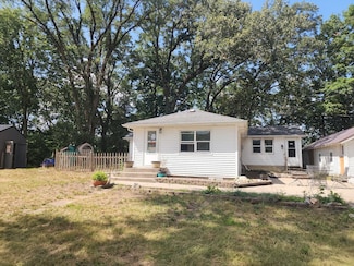 2063 N 35th Rd, Ottawa, IL 61350