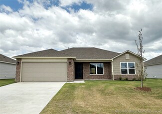 1605 N 80th St, Broken Arrow, OK 74014