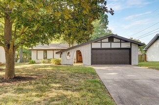1740 E Swallow St, Springfield, MO 65804