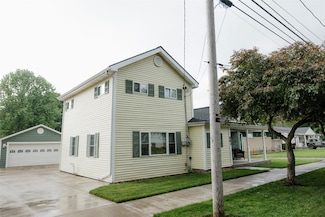 883 E South St, Corry, PA 16407