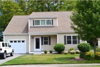 27 Benjaman Dr, Rochester, MA 02770