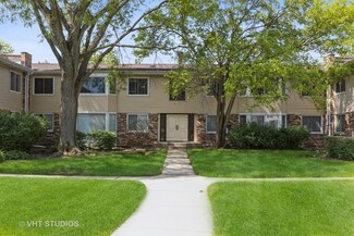 3108 Roberts Dr Unit 2, Woodridge, IL 60517