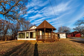 1904 4th St, Pawnee, OK 74058