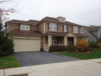 387 Fountain Ave, Elgin, IL 60124