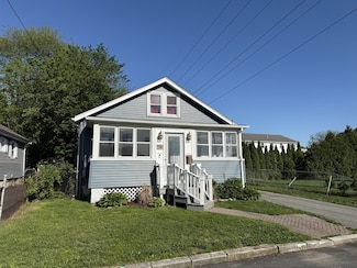 74 Outlook Ave, East Providence, RI 02914