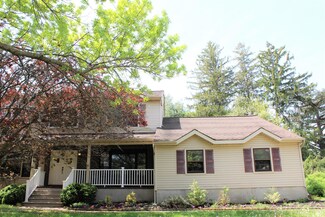 4 Brookview Dr, Oceanport, NJ 07757