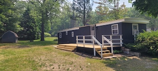 728 N Crystal Ln, Mears, MI 49436
