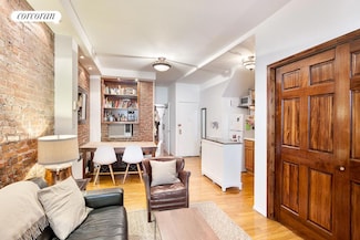 257 W 12th St Unit 1E, New York, NY 10014