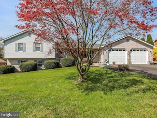 16710 Sterling Rd, Williamsport, MD 21795