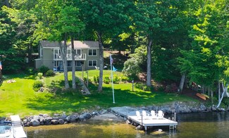 221 Lamson Ln, New London, NH 03257