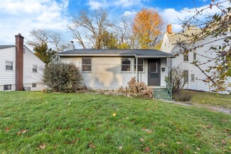 1227 Mccabe Ave, Coraopolis, PA 15108