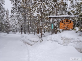 3813 Mortensen Ln, Island Park, ID 83429